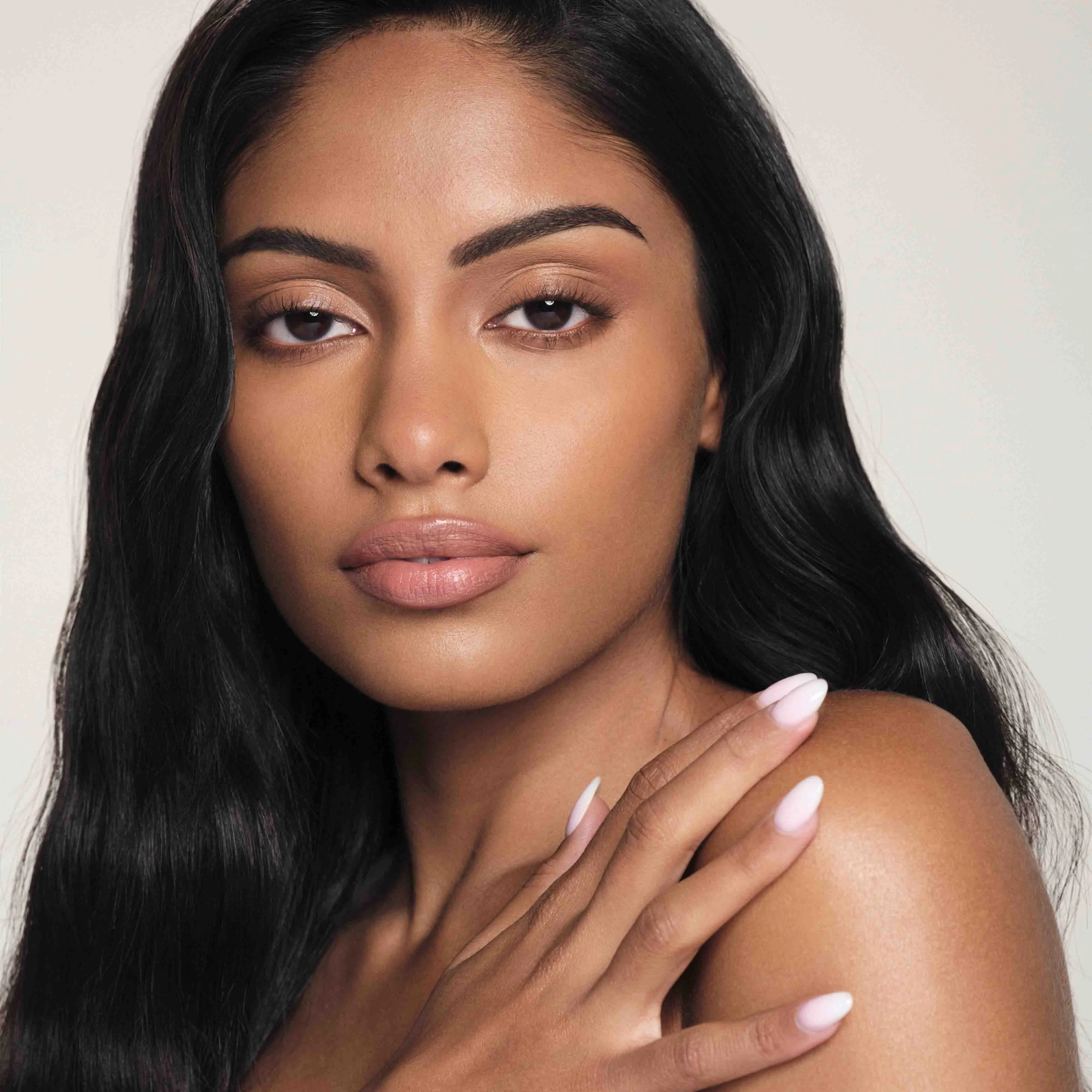 Impeccable Blurring Second-Skin Matte Foundation